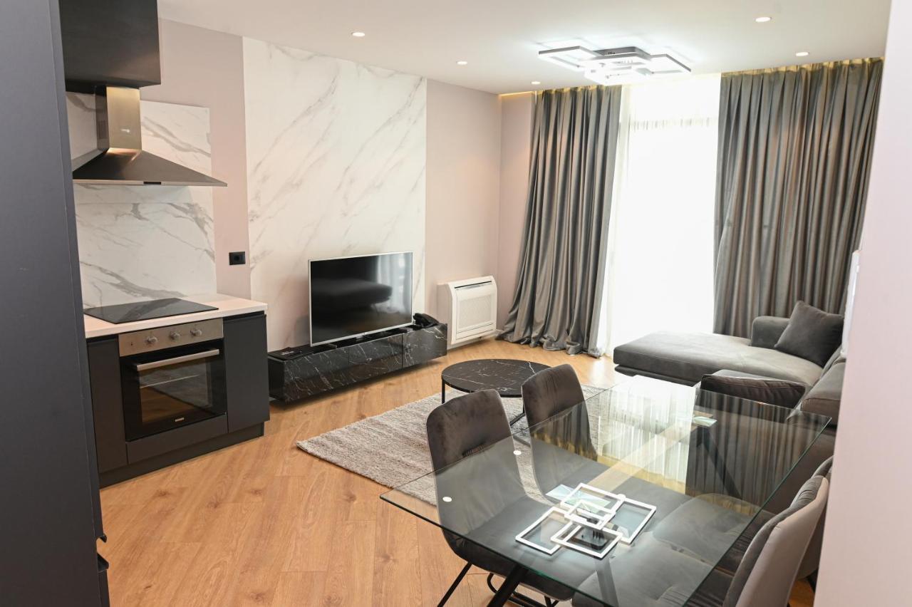 White Hill Hotel, Spa & Conferences Драч Екстериор снимка
