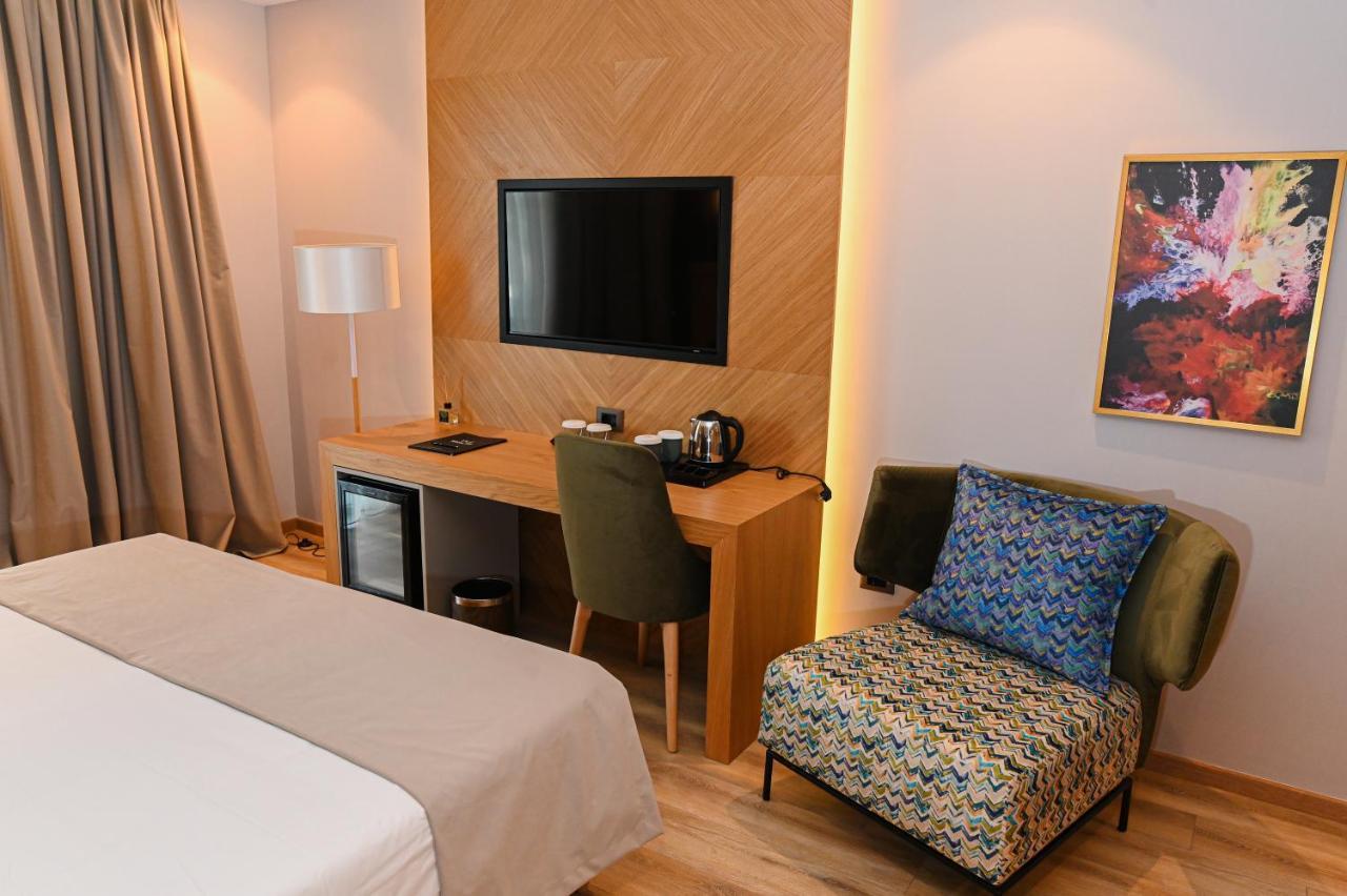 White Hill Hotel, Spa & Conferences Драч Екстериор снимка