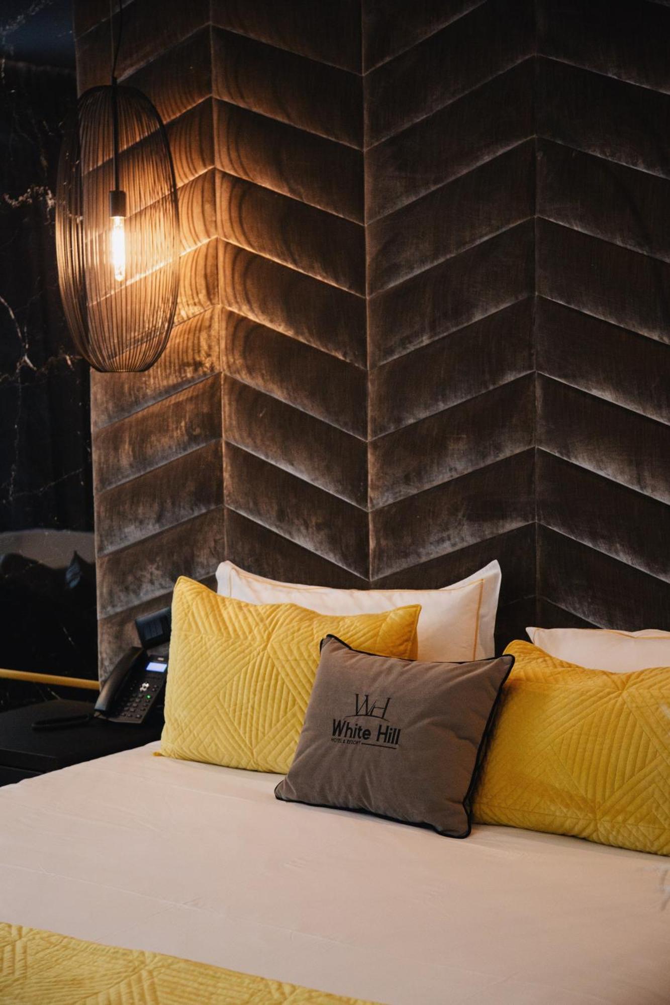 White Hill Hotel, Spa & Conferences Драч Екстериор снимка